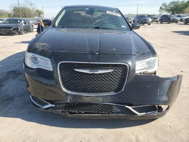 2017 Chrysler 300 Limited