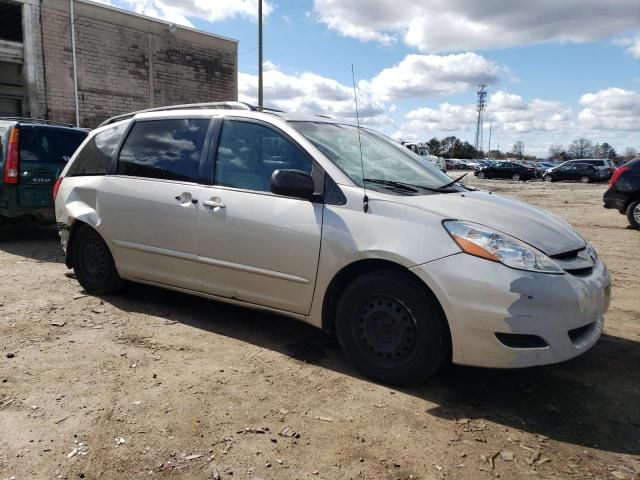 2009 Toyota Sienna CE