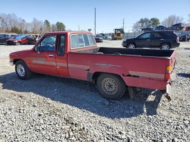 1987 Toyota Pickup Xtracab RN70 DLX