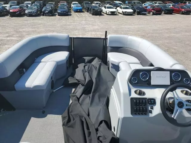 2022 Bentley Boat