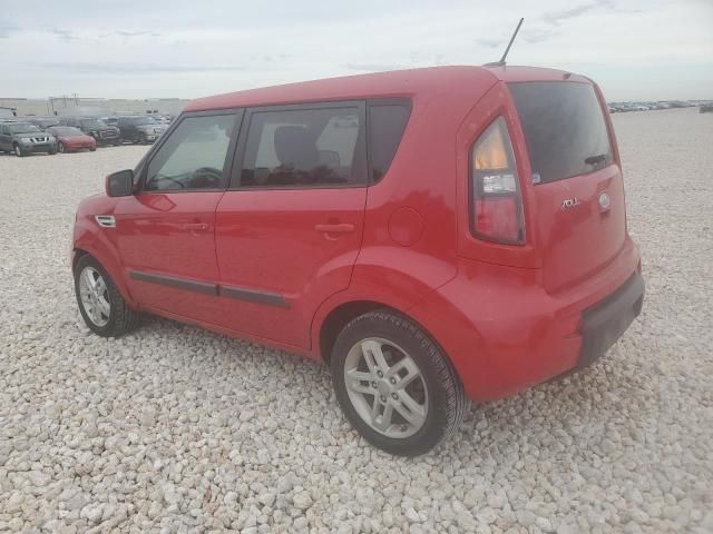 2011 KIA Soul +