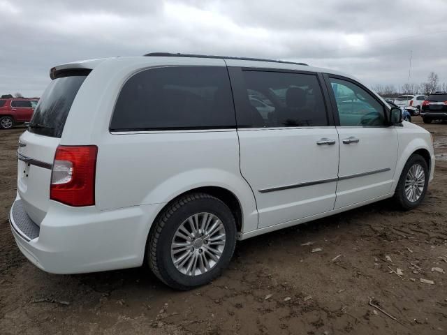 2015 Chrysler Town & Country Touring L