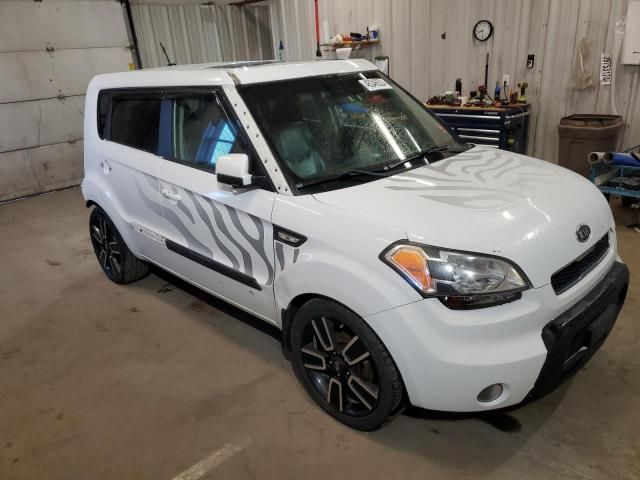 2011 KIA Soul +