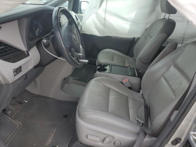 2019 Toyota Sienna XLE