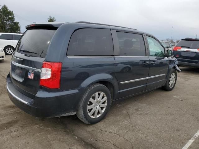 2013 Chrysler Town & Country Touring