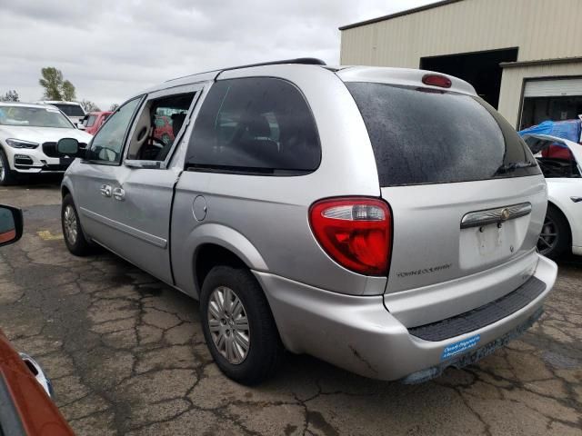 2006 Chrysler Town & Country LX