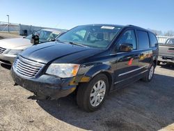 Vehiculos salvage en venta de Copart Mcfarland, WI: 2013 Chrysler Town & Country Touring