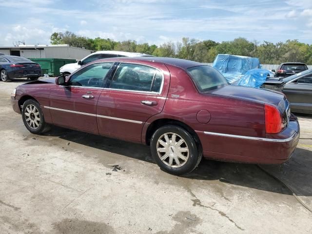 2007 Lincoln Town Car Signature Limited