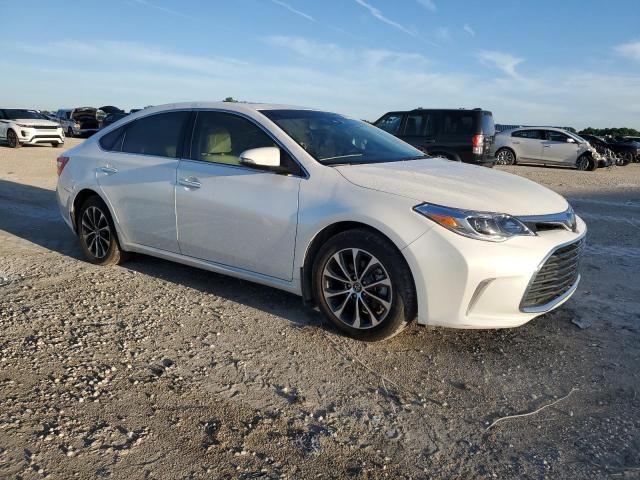 2018 Toyota Avalon XLE