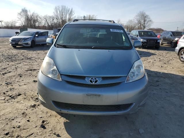 2008 Toyota Sienna XLE