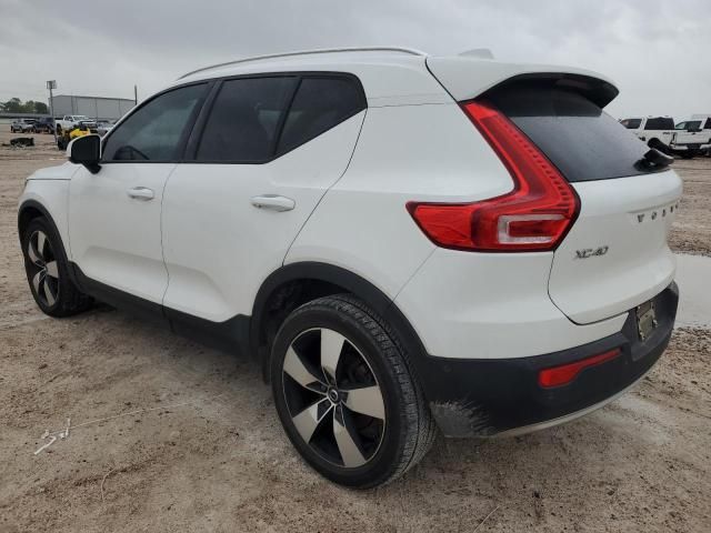 2019 Volvo XC40 T5 Momentum