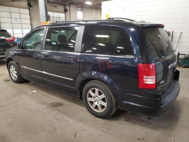 2010 Chrysler Town & Country Touring