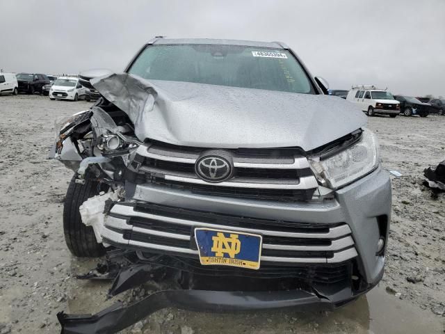 2019 Toyota Highlander SE