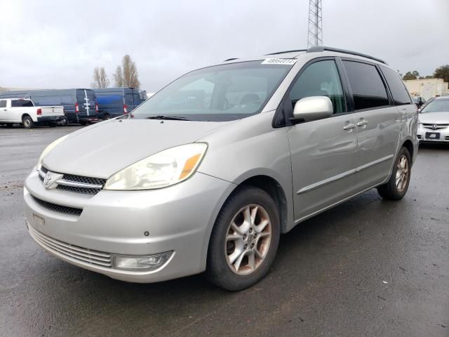 2004 Toyota Sienna XLE