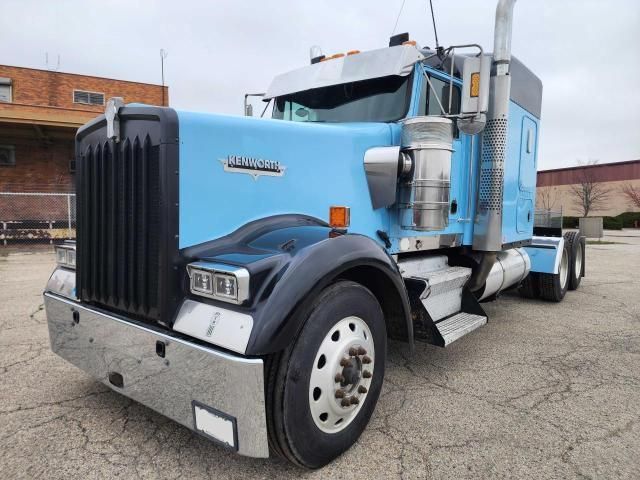 1998 Kenworth Construction W900