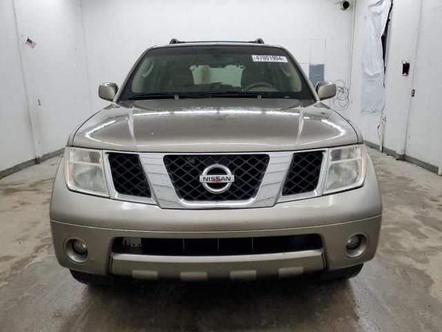 2005 Nissan Pathfinder LE