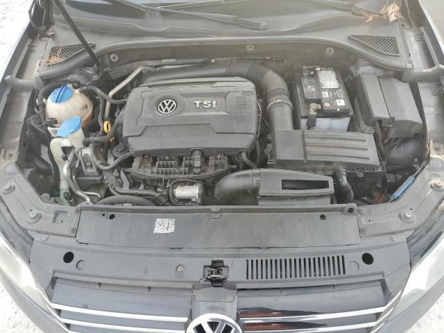 2015 Volkswagen Passat SE