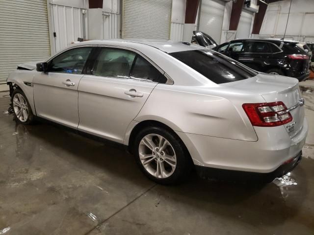 2015 Ford Taurus SE