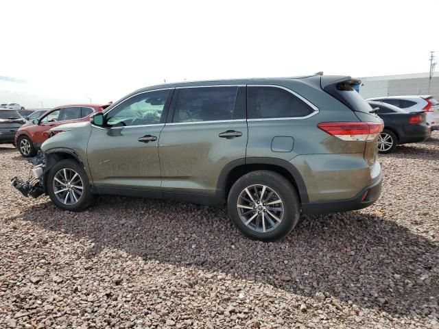 2019 Toyota Highlander SE