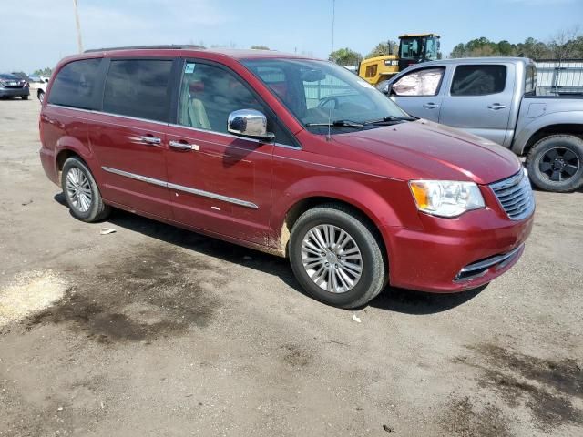 2015 Chrysler Town & Country Touring L