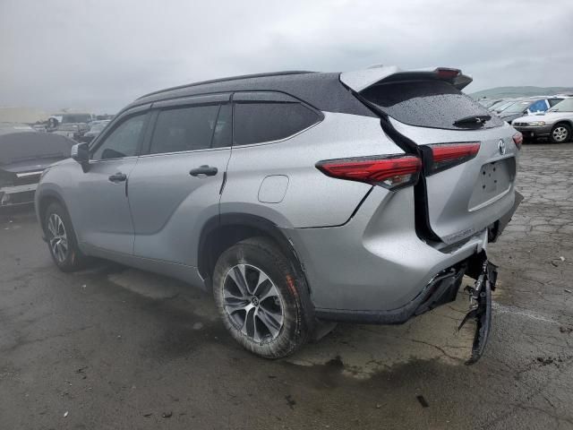 2023 Toyota Highlander Hybrid XLE