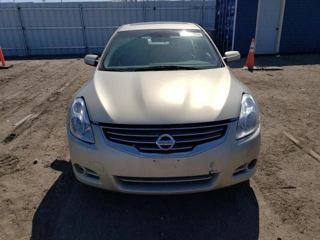 2010 Nissan Altima Base