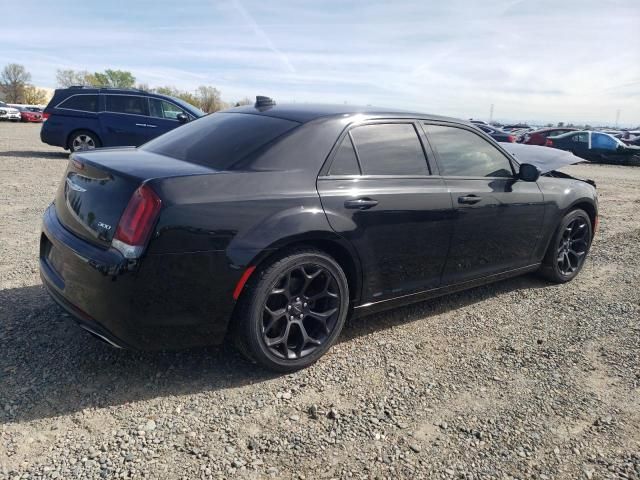 2019 Chrysler 300 Touring