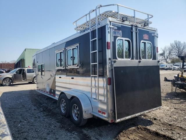 2011 Featherlite Mfg Inc Horse Trailer