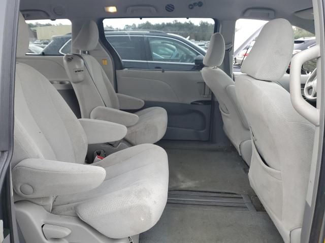 2012 Toyota Sienna LE