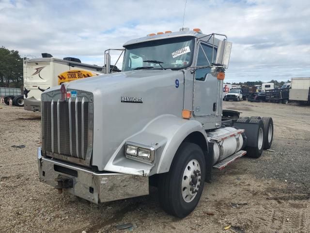 2014 Kenworth Construction T800