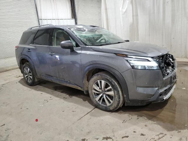 2022 Nissan Pathfinder SL