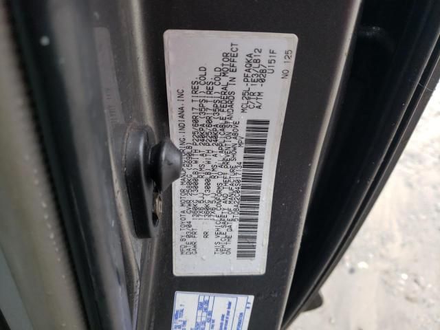 2004 Toyota Sienna XLE