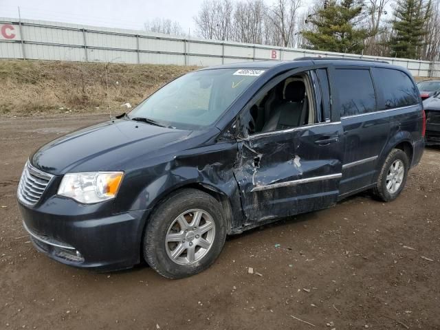 2013 Chrysler Town & Country Touring