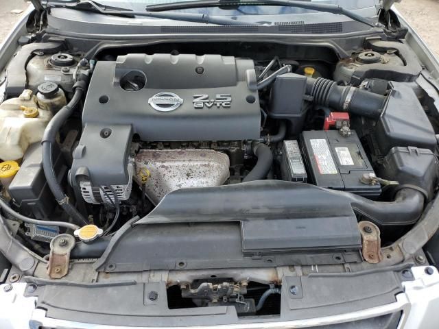 2002 Nissan Altima Base