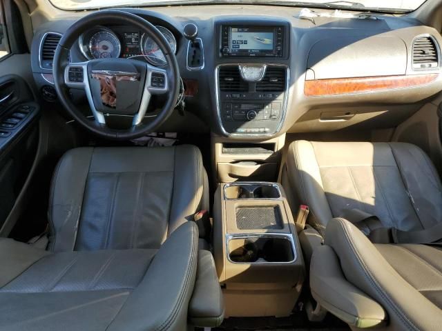 2012 Chrysler Town & Country Touring