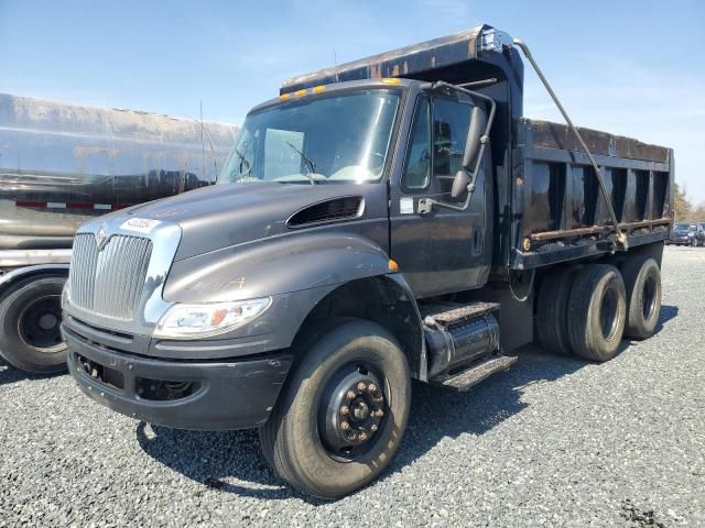 2005 International 4000 4400