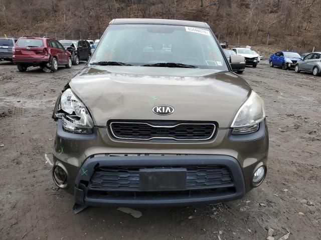 2013 KIA Soul +