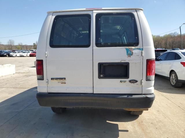 2014 Ford Econoline E250 Van