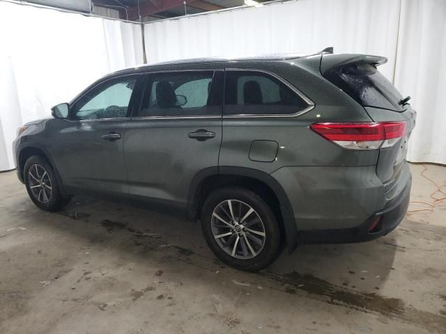 2019 Toyota Highlander SE