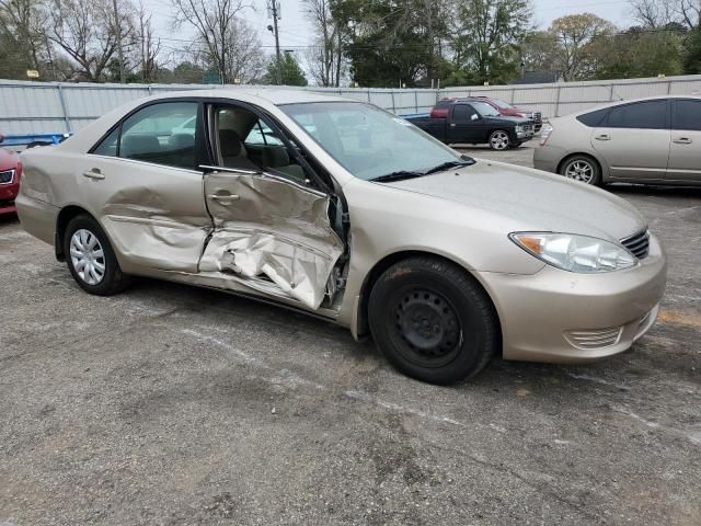 2005 Toyota Camry LE