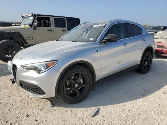 2018 Alfa Romeo Stelvio TI