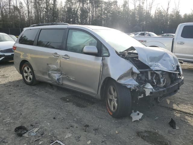 2015 Toyota Sienna LE