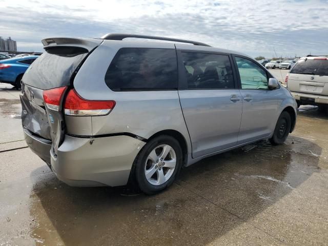 2011 Toyota Sienna LE