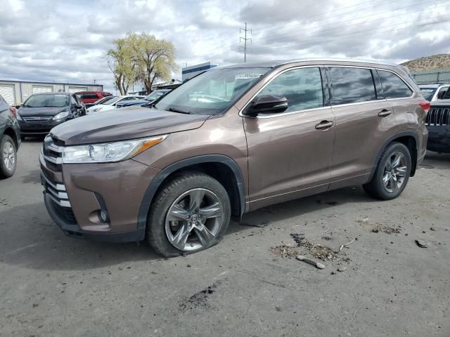 2018 Toyota Highlander SE