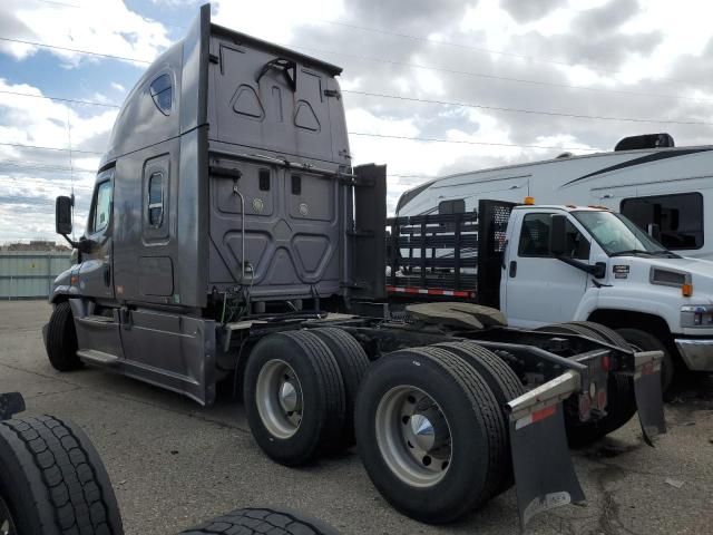 2015 Freightliner Cascadia 125