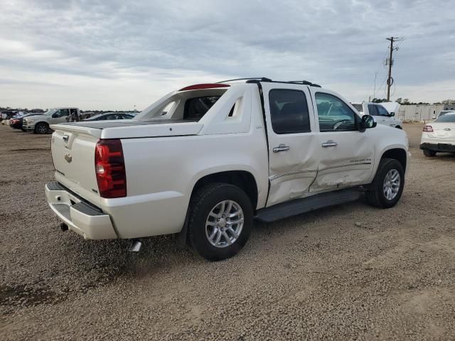 2011 Chevrolet Avalanche LTZ