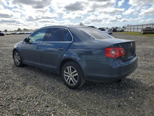 2005 Volkswagen New Jetta 2.5L Option Package 1