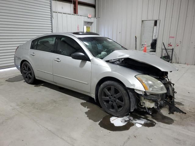 2004 Nissan Maxima SE