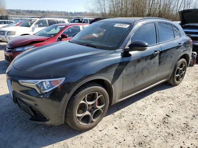 2018 Alfa Romeo Stelvio Sport