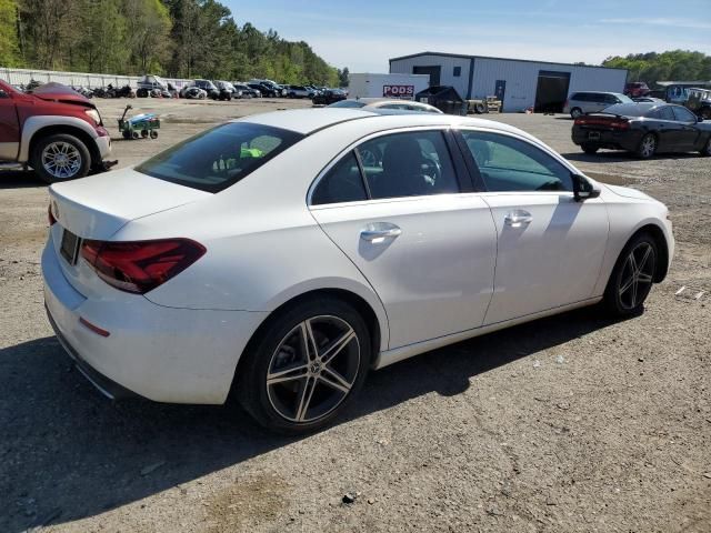 2019 Mercedes-Benz A 220